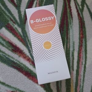 B-GLOSSY Smoothing Body Serum